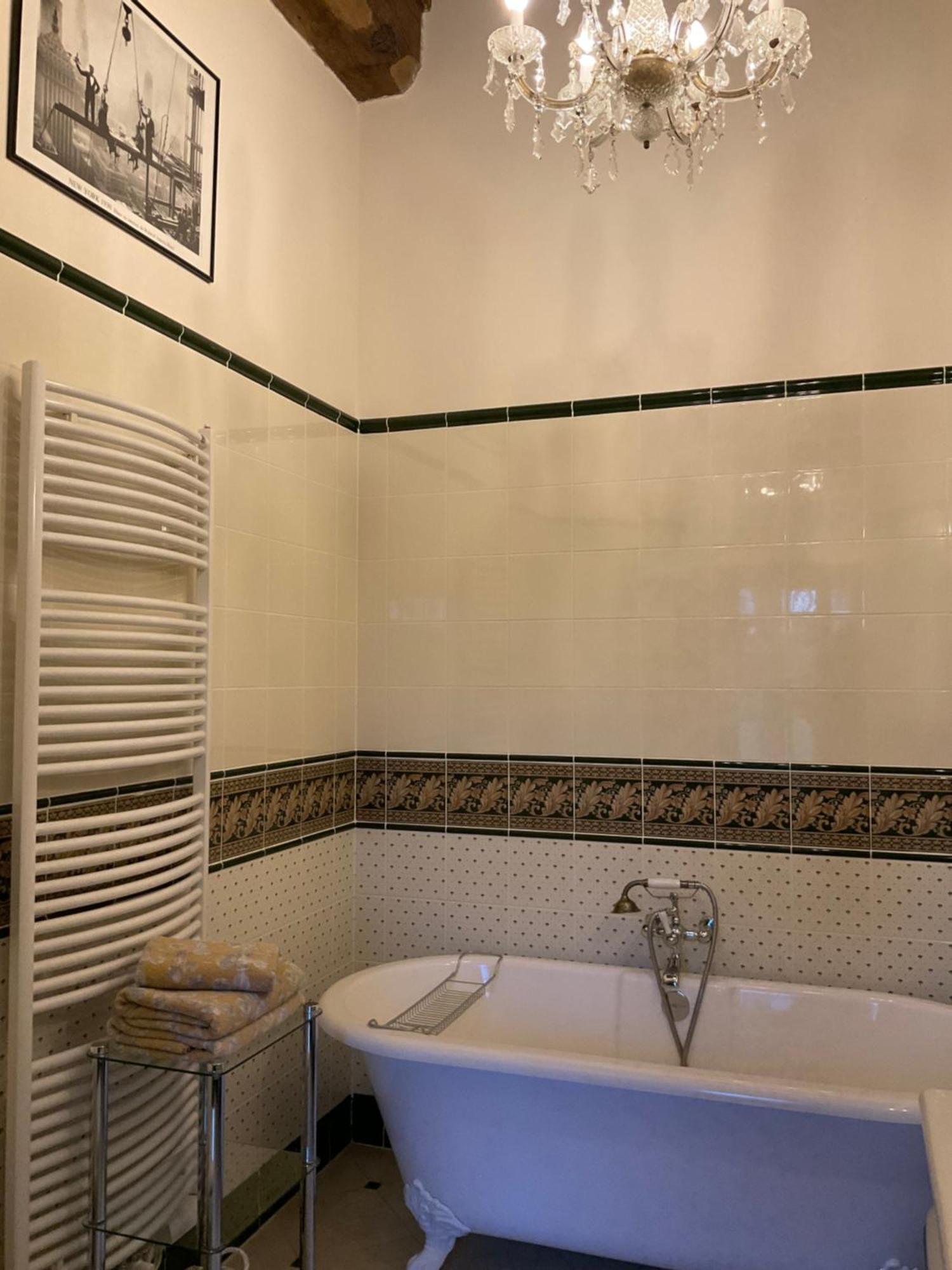 Le Logis D'Equilly Bed & Breakfast Ngoại thất bức ảnh
